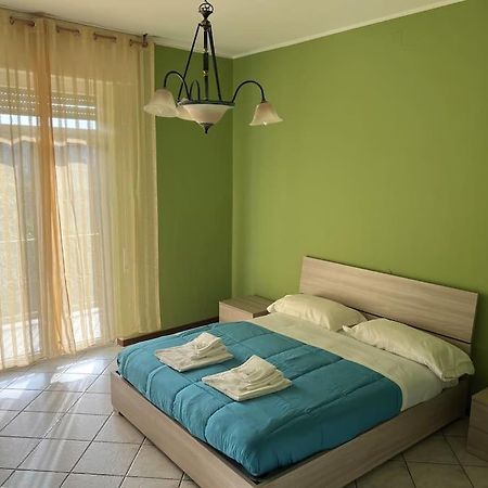 Apartamento Orio Relax 24H Airport 1 - 3 Minute From Arrival By Bus Bérgamo Exterior foto