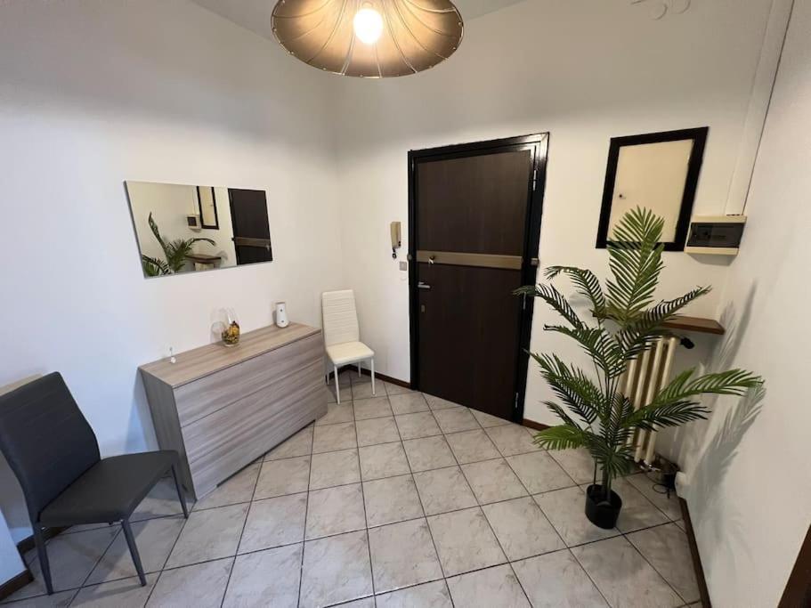 Apartamento Orio Relax 24H Airport 1 - 3 Minute From Arrival By Bus Bérgamo Exterior foto