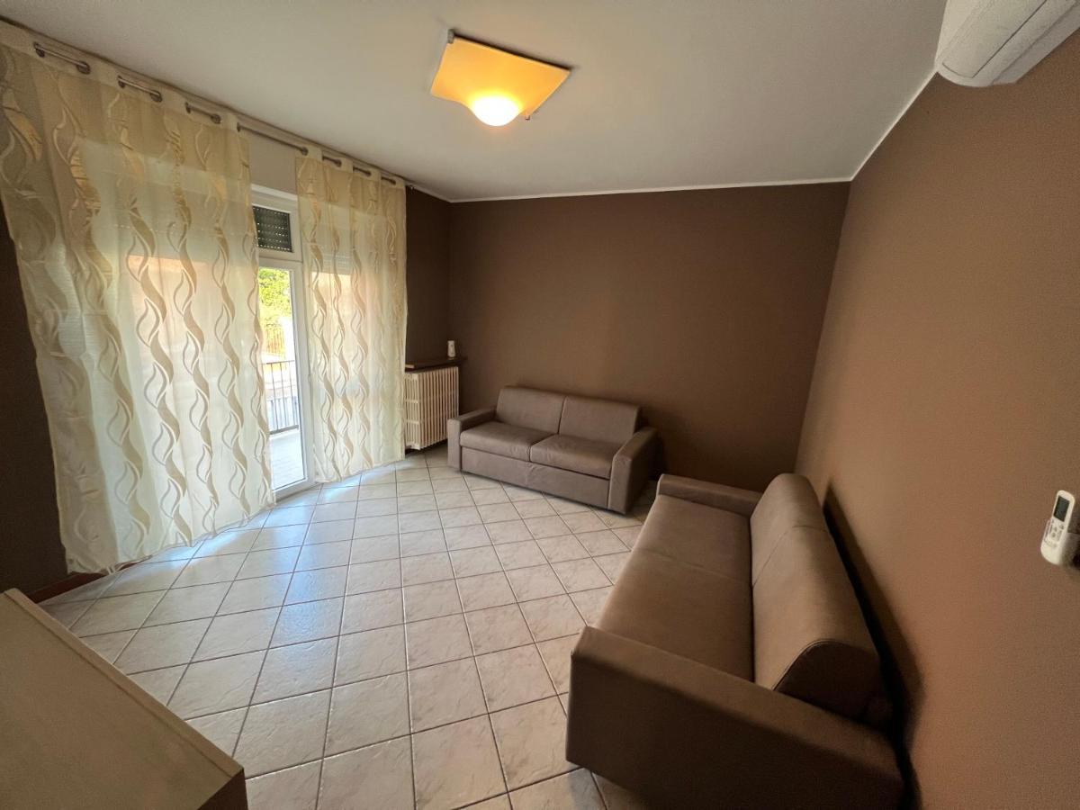 Apartamento Orio Relax 24H Airport 1 - 3 Minute From Arrival By Bus Bérgamo Exterior foto