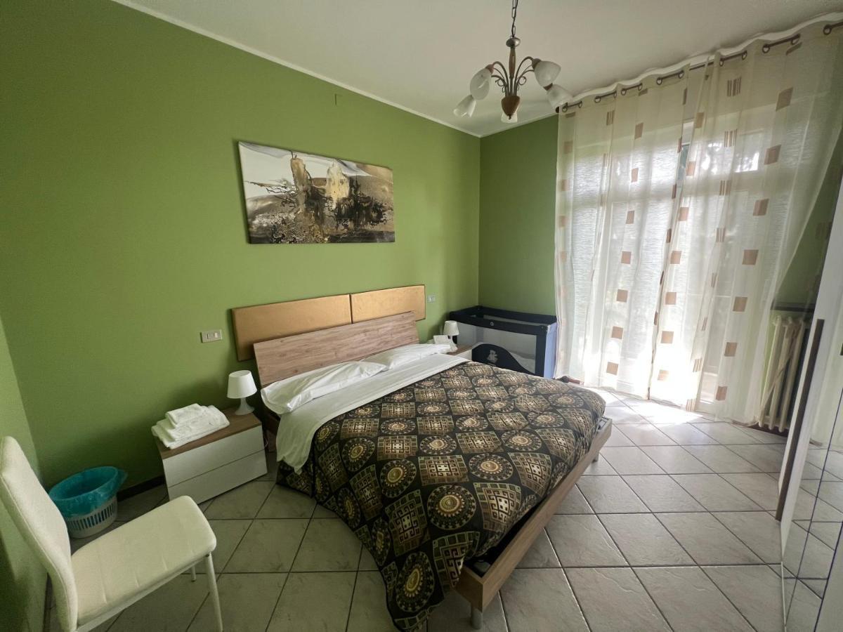Apartamento Orio Relax 24H Airport 1 - 3 Minute From Arrival By Bus Bérgamo Exterior foto